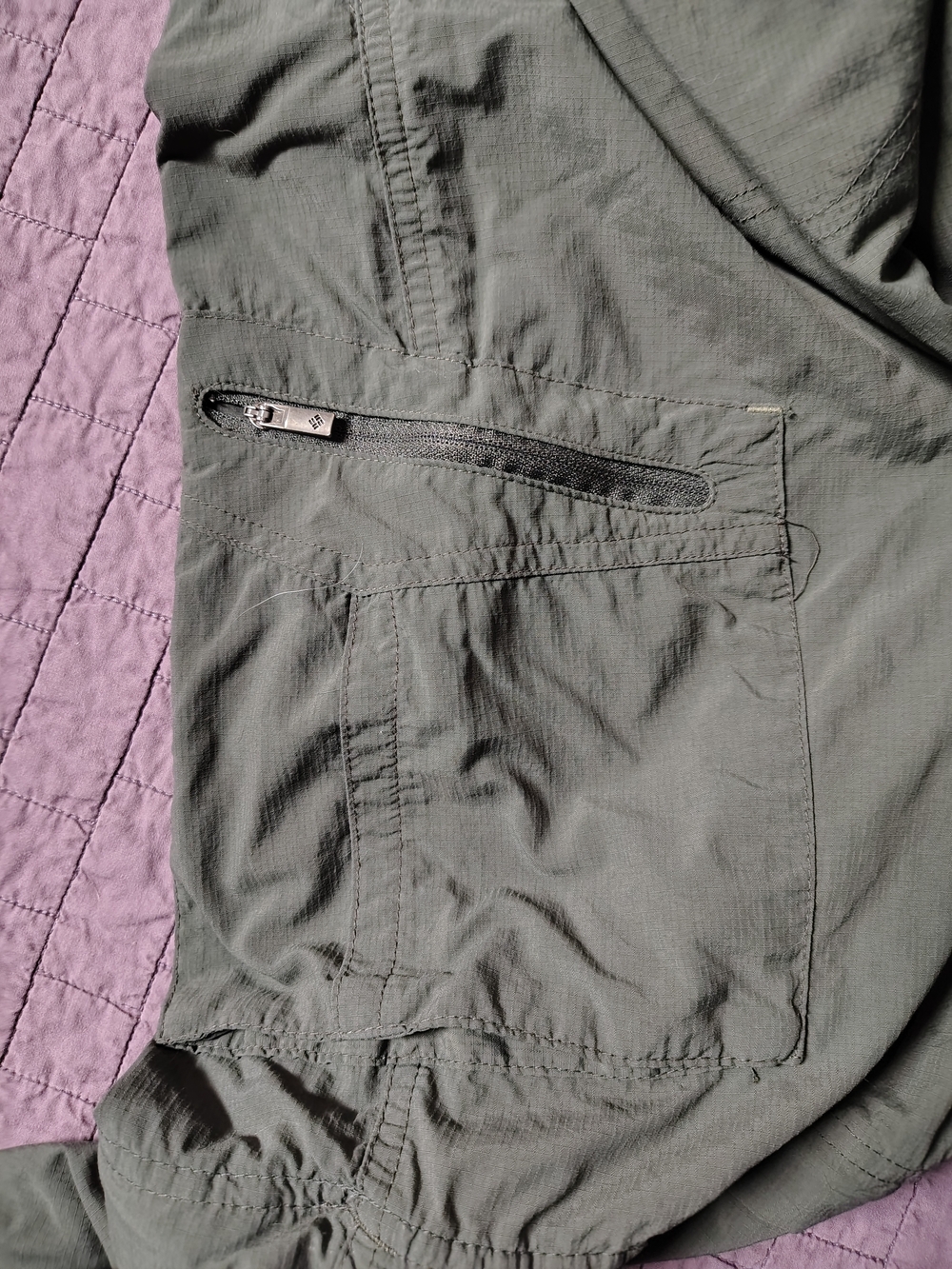 Columbia Omni-Shade Convertible Hiking Cargo Pants Mens 44x36 Olive Green Zip - Picture 7 of 8